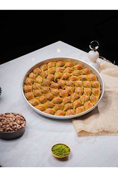Koçak Baklava Midye Baklava 2,5 Kg'lık Tepsi ( 52-54 Dilim Fiyata Tepsi Bedel...