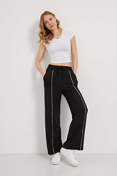 Arma Life Women's Loose Elastic Wide Leg Black Sweatpants