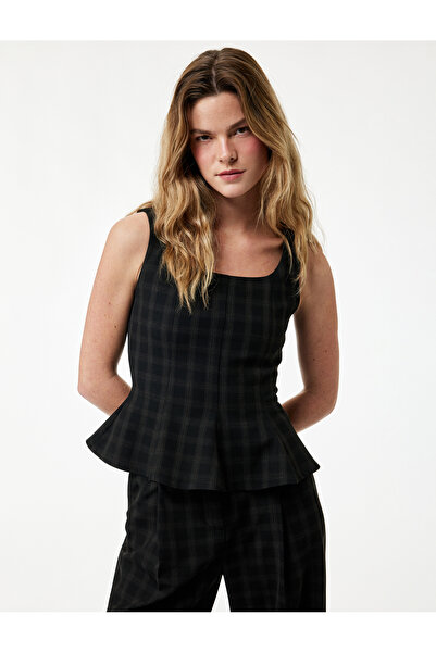 Koton Kare Yaka Kolsuz Ekose Peplum Bluz