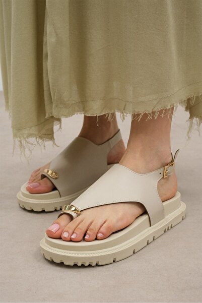 Mio Gusto Beige Color Women's Sandals with Rings