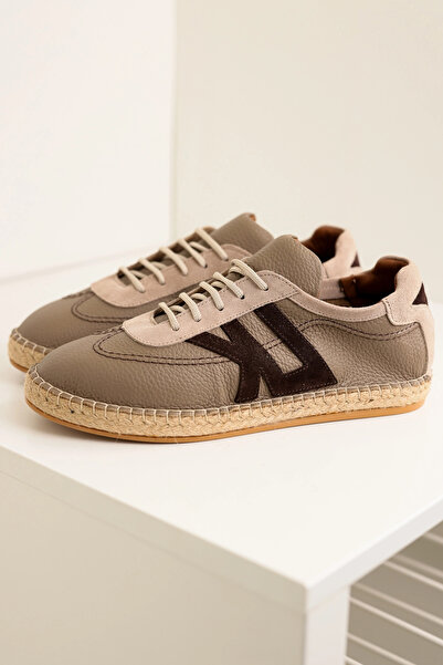 by selvi Lukka Shoes حذاء رياضي من الجلد الطبيعي من نوع Chester Vision برباط
