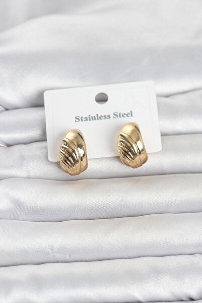 Inure Jewelry أقراط نسائية من الفولاذ 316L باللون الذهبي منقوشة بنصف حلقة
