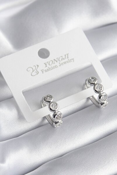 Inure Jewelry أقراط نسائية من النحاس الفضي اللون بحجر الزركون