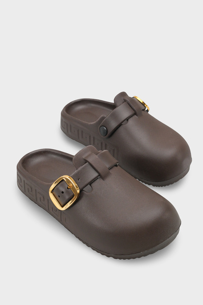 Capone Outfitters Judi Eva Women's Closed Toe Slippers