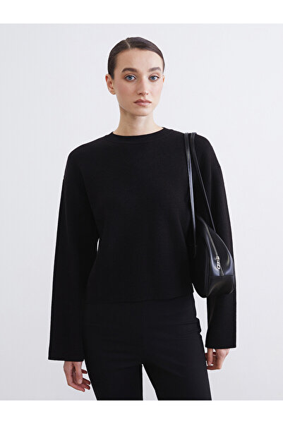 LC Waikiki Nevavm Oval Collar Crop Women's Knitwear Sweater with a Difference