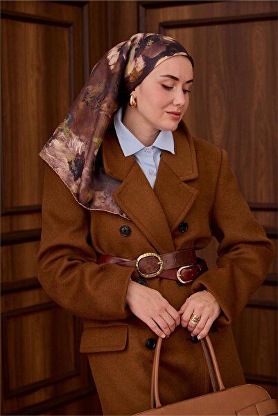 Silk Home وشاح حرير تويلي بنمط بني حليبي مع لمسة أنيقة 90x90