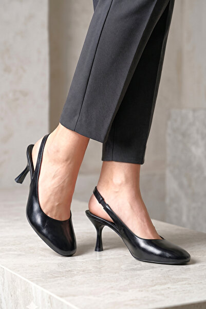 Gökhan Talay Serova Round Toe (4/6 cm) Black Patent Leather Women's Heeled Shoes