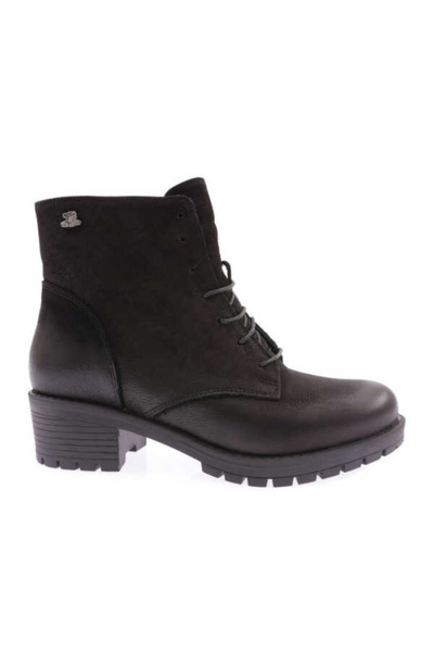 venüs ayakkabı حذاء نسائي من Venus 3312K Nubuck باللون الأسود