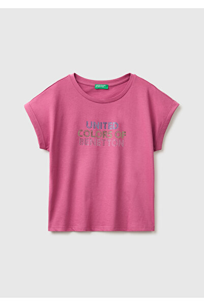 United Colors of Benetton تي شيرت للفتيات برقبة دائرية وتفاصيل حجرية ملونة بل...