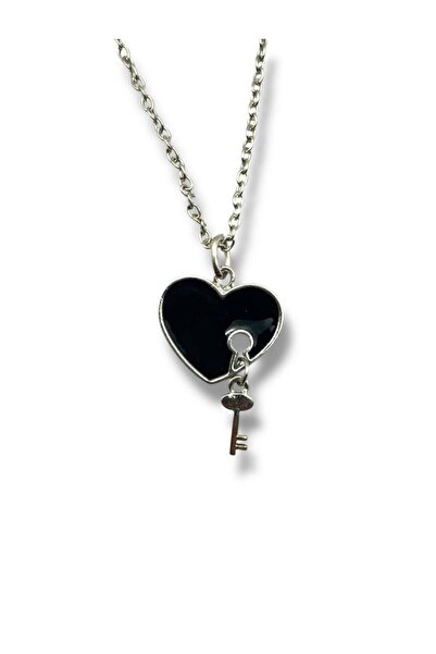 Herşey Nota Unisex Necklace with Black Heart and Key Figure – Gothic, Romanti...