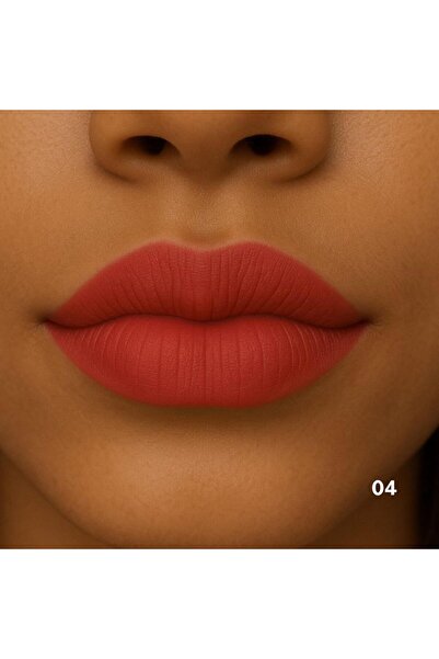 Born to Bio Matte lipstick from Born to Bio, shade 4 red (Red Corail)