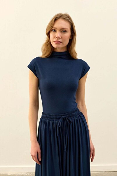 Ceylan Otantik Navy Blue Viscose T-Sleeve Blouse
