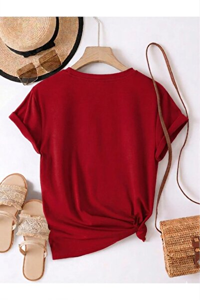 Trend Sizde Μπλουζάκι Unisex με στάμπα κόκκινης έθνικ πεταλούδας και λαιμόκοψ...