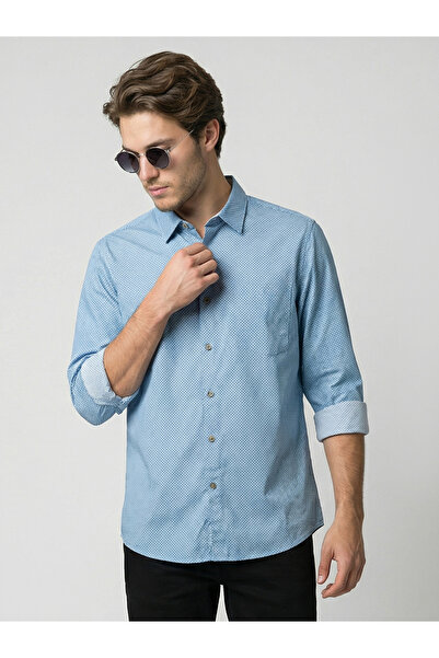 SNX By Styli Men Light Blue Spread Collar Shirt