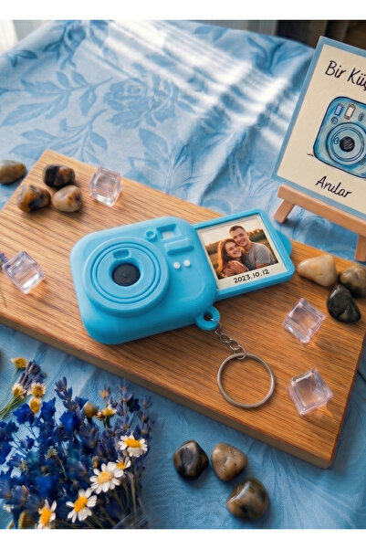 Sue Design Kişiye Özel Fotoğraflı Kamera Tasarımlı Anahtarlık- Hediye, Anı Sa...