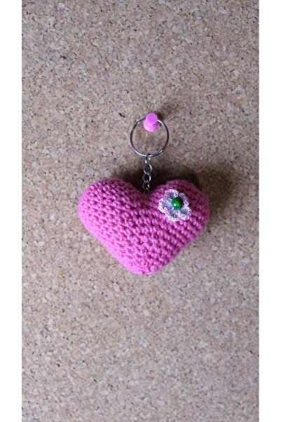 El Yapımı Amigurumi Anahtarlık – Büyük Boy Sevimli Hayvan ve Kalp Figürlü Örgü Anahtarlık