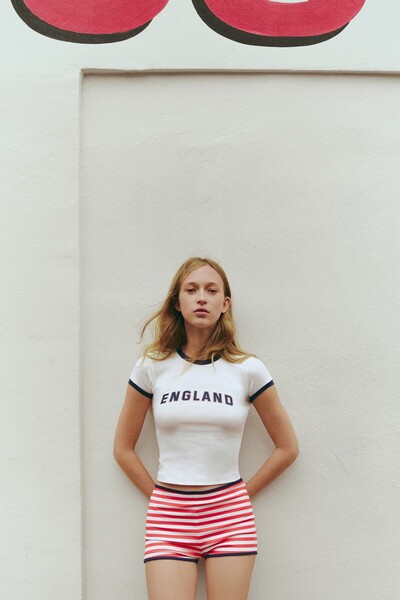 Pull & Bear Slim fit England grafik tişört