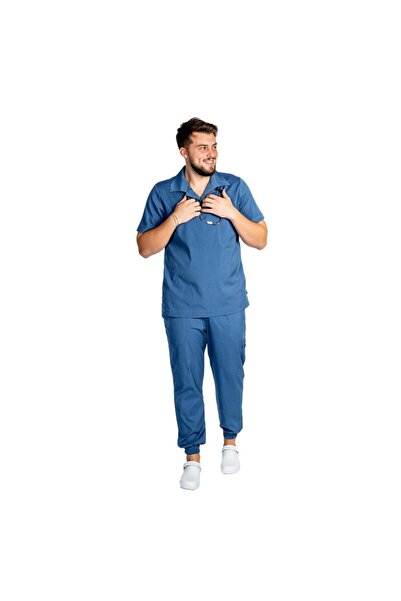 RUNI Costum medical stretch polo barbati jeans, cu bluza in V si pantaloni ti...