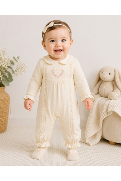 bebekyol Diana Kalp Nakışlı Kız Bebek Tulum