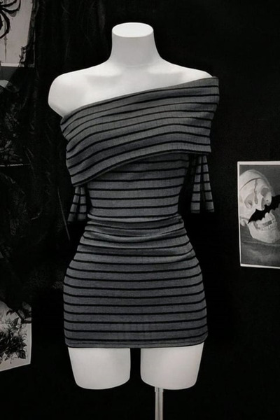 Genel Markalar Antrasit Siyah Çizgili Omuz Dekolteli Kısa Kollu Bodycon Elbise