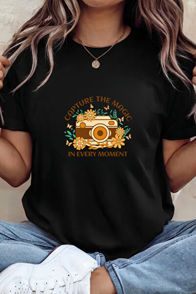 Sarah's Boutique Women's T-shirt – 100% cotton – Capture Magic