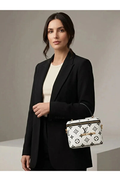 LOUIS V Beyaz Monogram Zincir Detaylı Mini Çanta