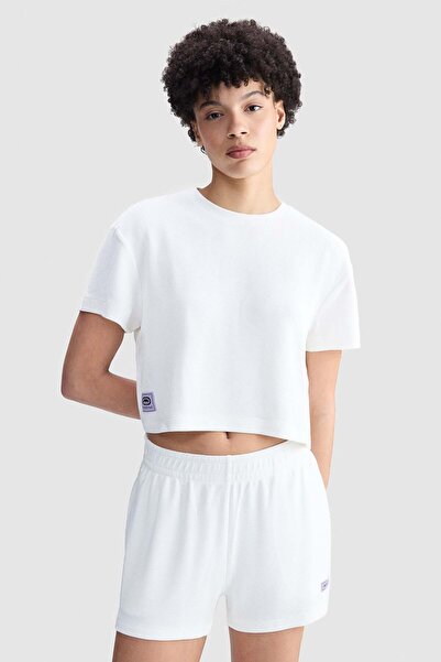 ecko unltd. Ecko Red Melanie Standard Fit Crop Crew Neck Women's White Tshirt