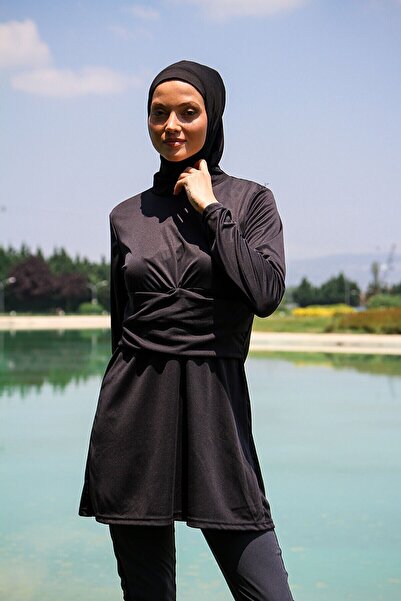 Riva Mera Costum de baie Rivamera, negru, cu detalii minimaliste, complet aco...