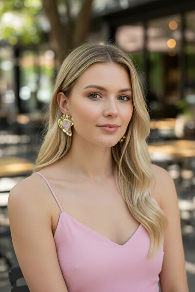 LYRA Bags & Accessories أقراط نسائية أنيقة بإطار ذهبي لؤلؤي