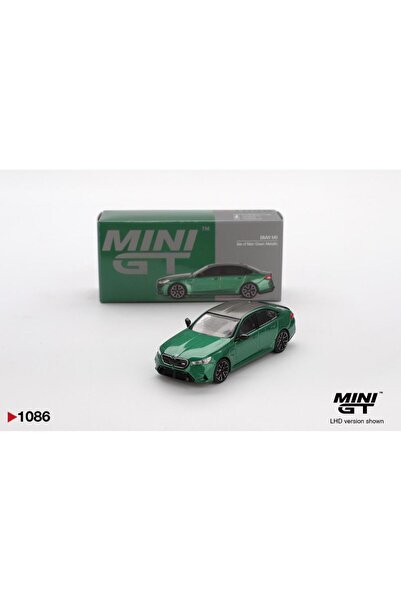 mini gt 1/64 BMW M5 (G90) Isle of Man Green Metallic No:1086