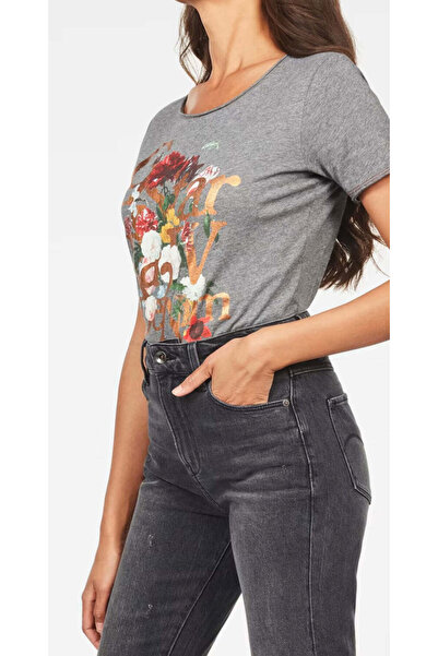 G-STAR RAW تي شيرت نسائي من Graphic 4 Optic Slim R T باللون الرمادي ليون جيرس...