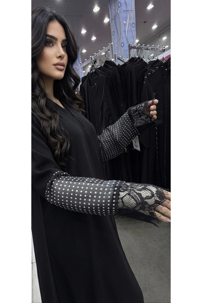 Advantages of Rehana Abayas Abaya with Dots