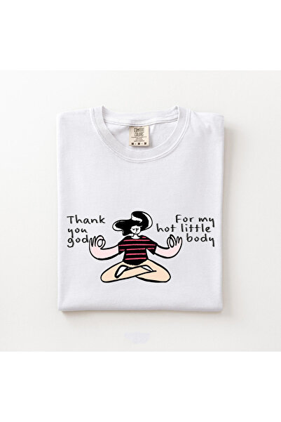 Grafftee Clothing Thank God for the Hot Body Printed Unisex Oversize T-Shirt