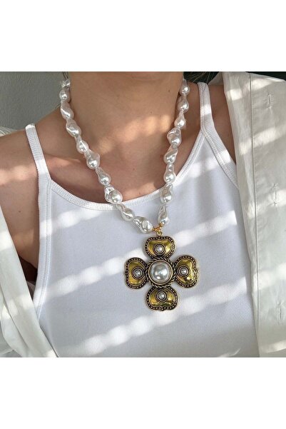 Alice İsstanbul Pearl Clover Necklace