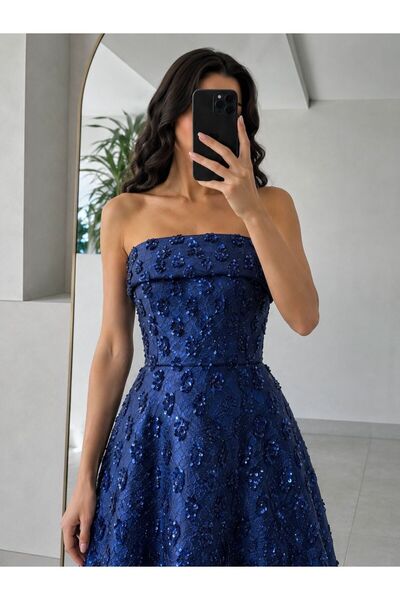 BROOKLYN STYLE Embroidered Detail Midi Evening Gown