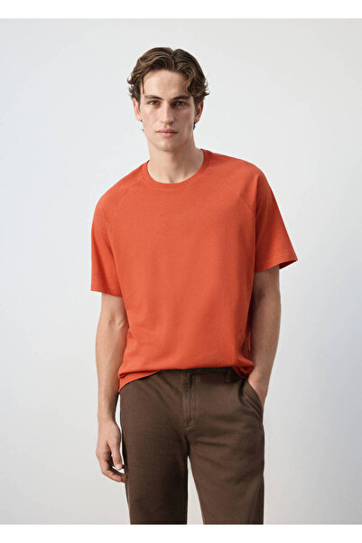 MANGO Man Pamuk keten karışımlı relaxed fit tişört