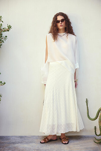 Touché Privé Lace Maxi Skirt