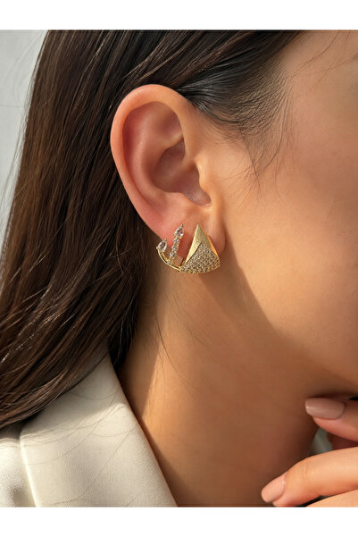 ANKA JEWELLRY أقراط نسائية من الفولاذ المقاوم للصدأ على شكل مثلث مرصعة بالأحجار