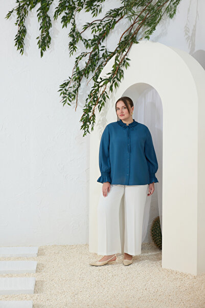 Aker Petrol Collar and Cuff Detailed Blouse