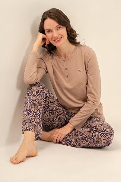 Arnetta Women's Brown Embroidered Long Sleeve Pajama Set Ar3770-S-V1