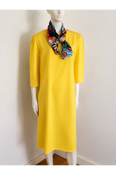 Atelierele Delta Rochie midi cu eșarfă decorativă