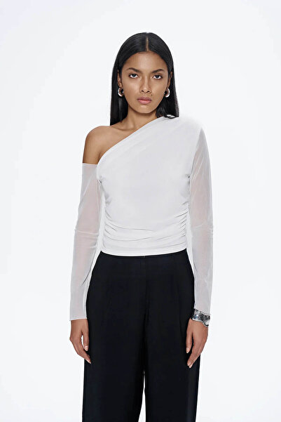 Quzu Off-Shoulder Detailed Tulle Ecru Women's Blouse 23322