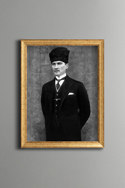 epiqart Mustafa Kemal Atatürk - Vintage Patterned Painting - Fine Model