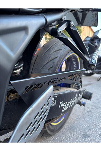 Yamaha R25 ÖZEL ÜRETİM ZİNCİR KORUMA SİYAH
