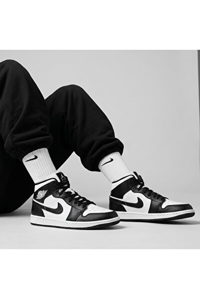 Nike Air Jordan 1 Mid Black Casual Sneaker Sportie (Narrow Fit)