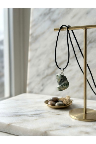 Meneva Aksesuar Raw Cut Green Lepidolite Natural Stone Leather Cord Necklace