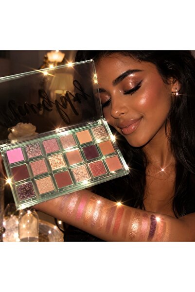 dalal Eyeshadow Discover the Magic of Color in Every Look Add a Touch of Spar...