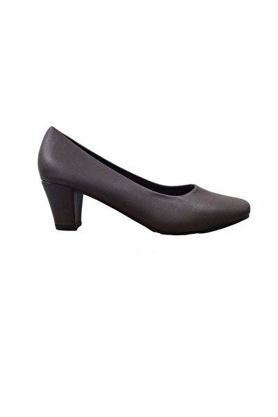 Better Ladies Heel shoes Dark Brown Colour