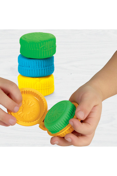 Hasbro Set Play-Doh Mickey Mouse în valiză mobilă de garaj Play-Doh