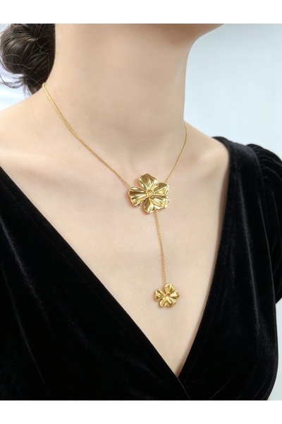 Noon Noora Vintage floral necklace, PVD-plated 18K gold stainless steel neckl...
